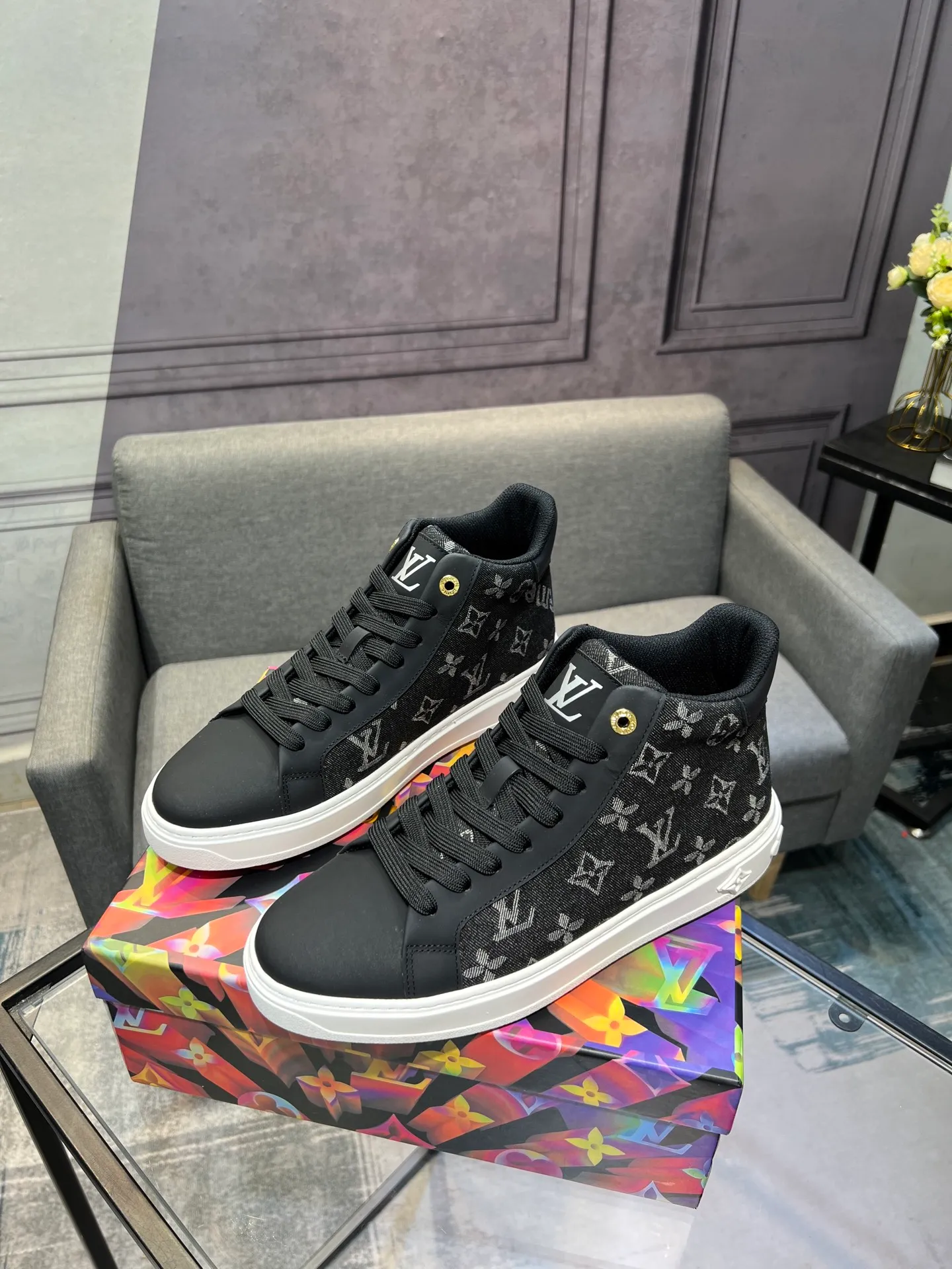 Men's shoes 💰560 LV Louis Vuitton. The latest fashionable casual shoes are popular in physical stores. New spring and summer comfortable imported cowhide, cowhide mesh, unique jacquard fabric element design. With sheepskin lining, Lv original base, [sun][sun] high-end packaging and high quality💪Details determine quality, welcome to compare🇮🇹Code number 38-44, 45 can be customized